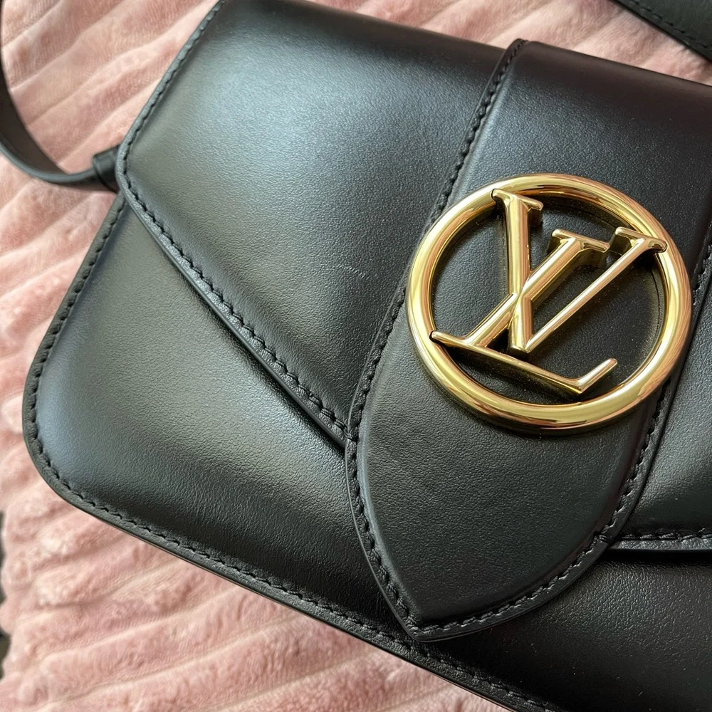 Louis Vuitton LV Pont 9 crossbody leather handbag black - Picture 2 of 10